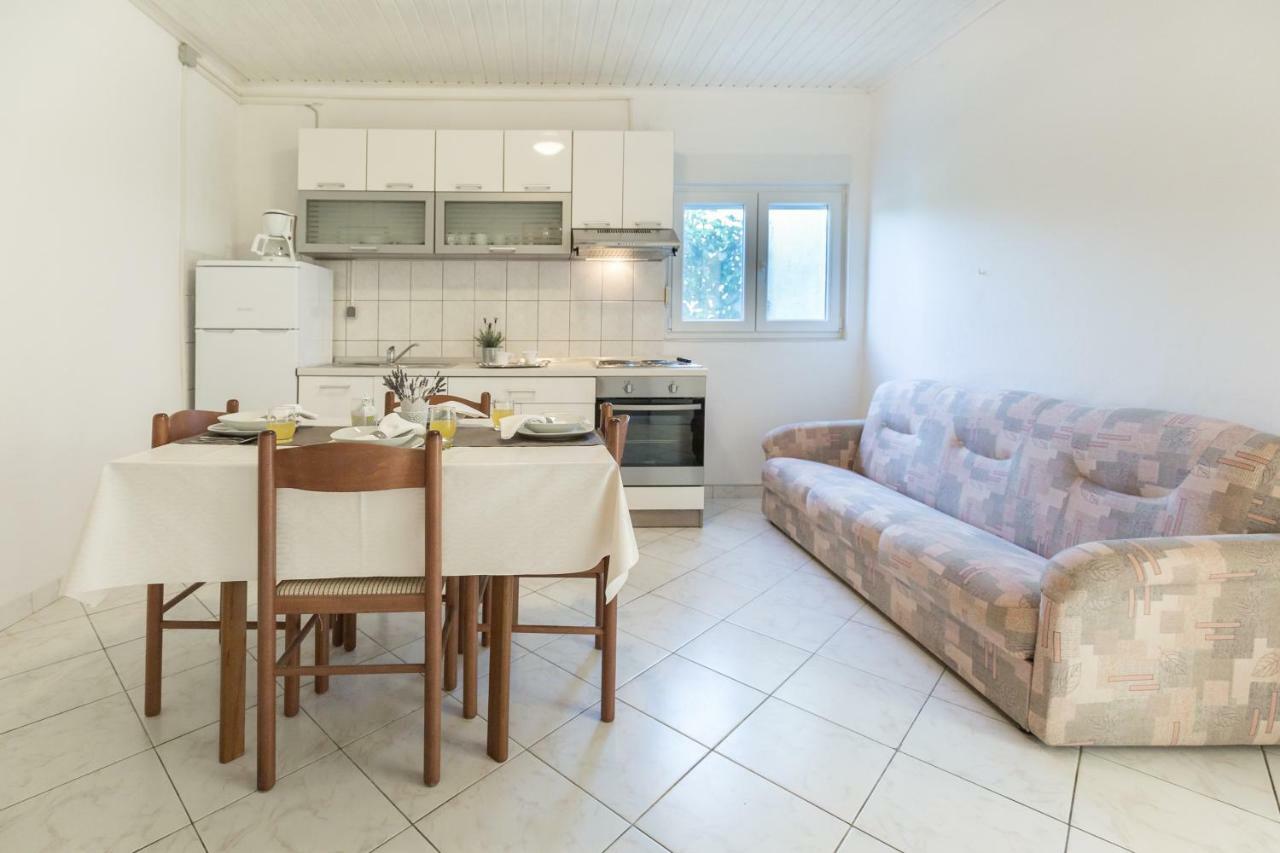 Cozy Apartment Josipa Privlaka  Luaran gambar