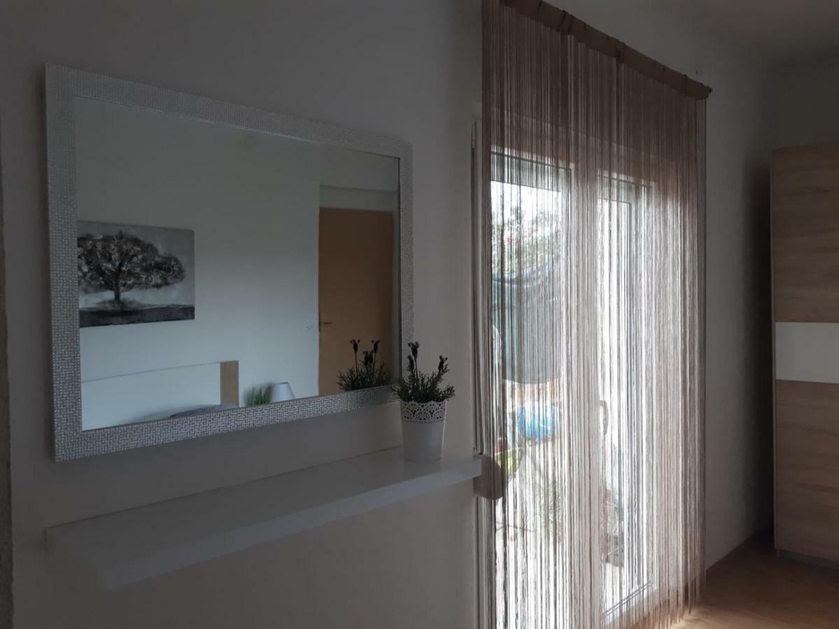 Cozy Apartment Josipa Privlaka  Luaran gambar